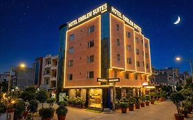 Hotel Emblem Suites Delhi Airport